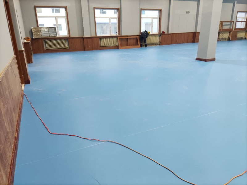 室內(nèi)外籃球館場地pvc運動地膠板兒童籃球體智能地板 籃球場地膠墊